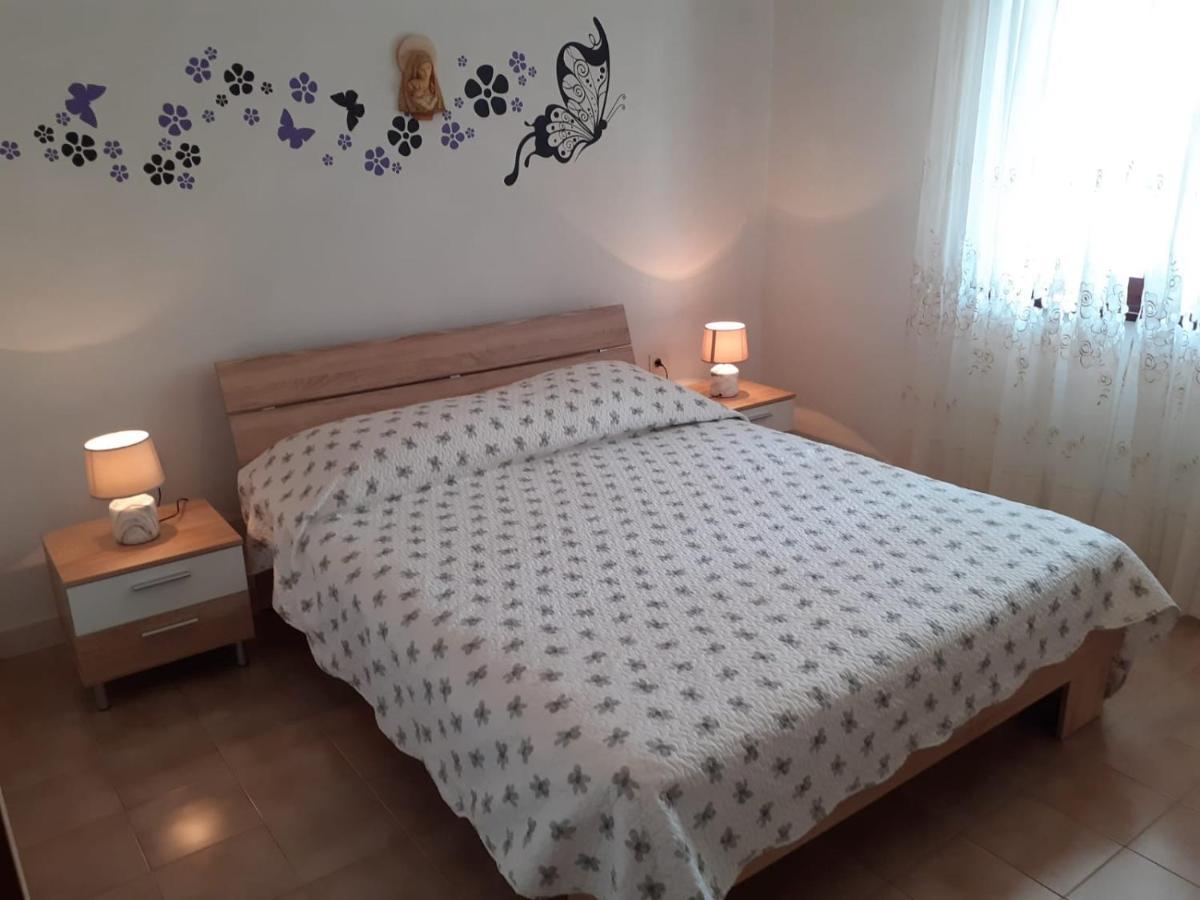 Apartments Mary Miholascica المظهر الخارجي الصورة